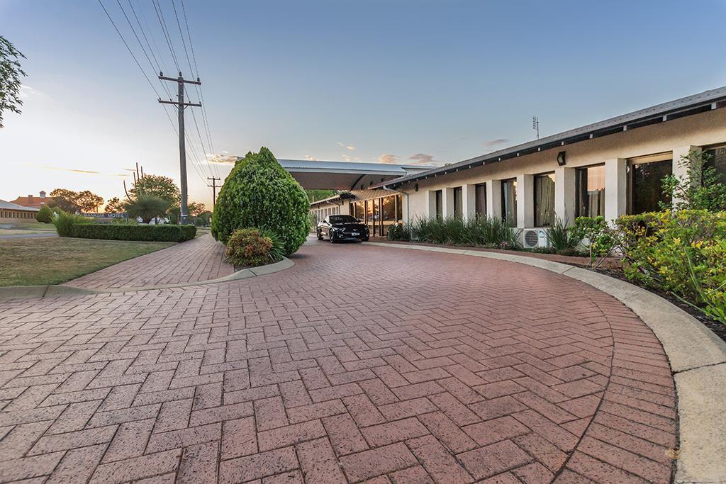 Banksia Motel Collie Exterior foto